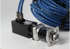 讓伺服電機振動減弱，滿足要求，這樣做